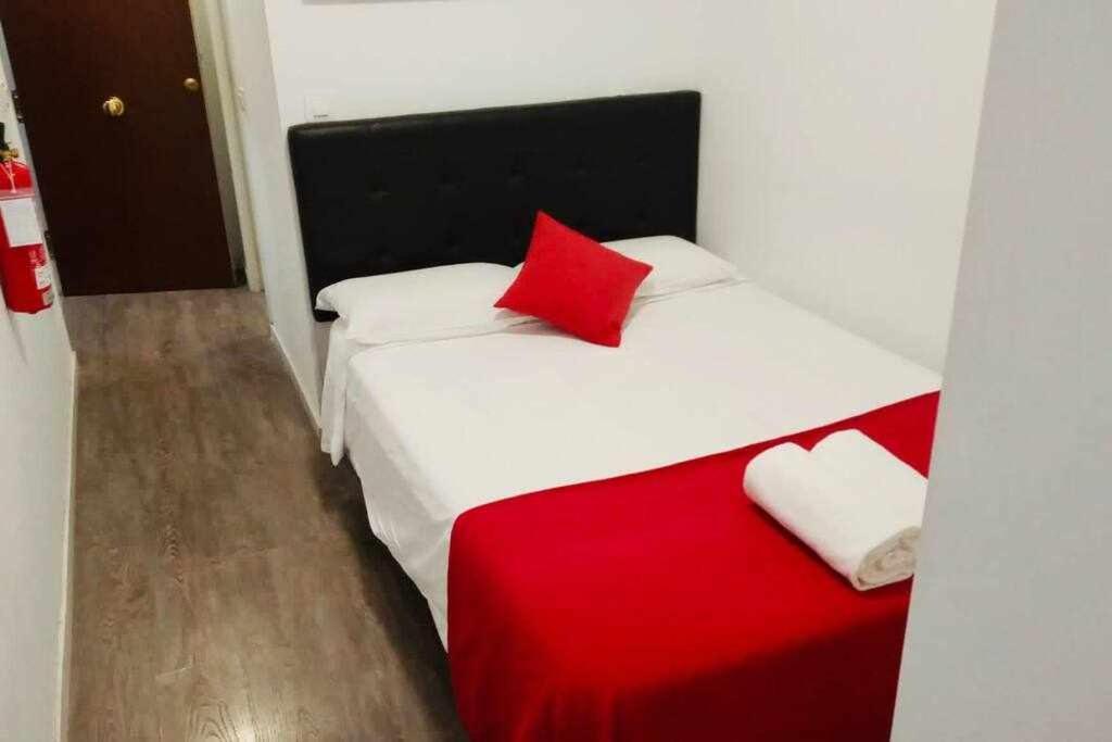 Comodo Y Agradable Estudio En Madrid Centro A5 المظهر الخارجي الصورة