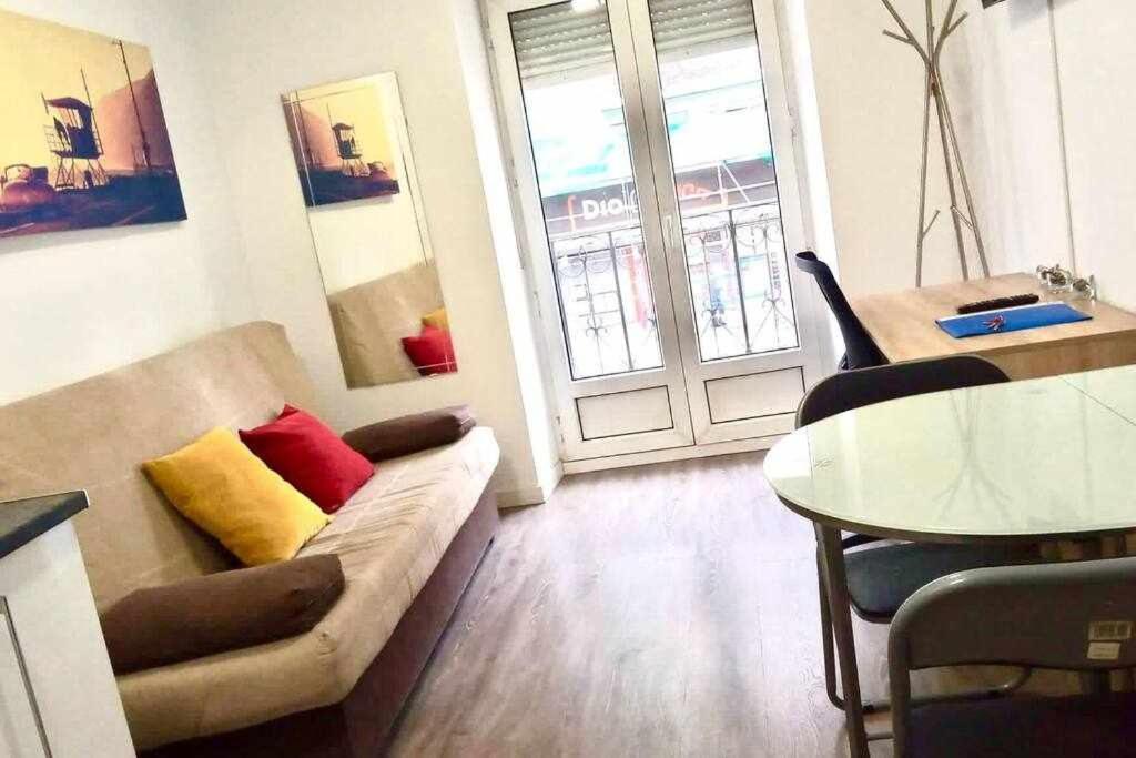 Comodo Y Agradable Estudio En Madrid Centro A5 المظهر الخارجي الصورة