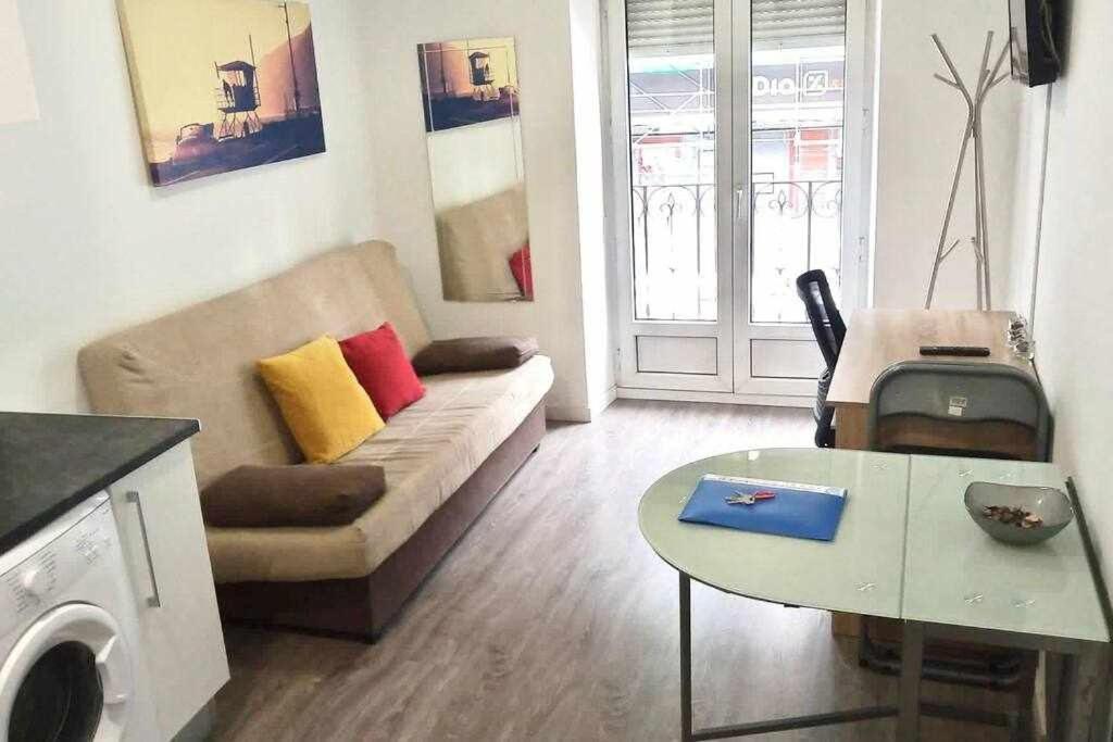 Comodo Y Agradable Estudio En Madrid Centro A5 المظهر الخارجي الصورة